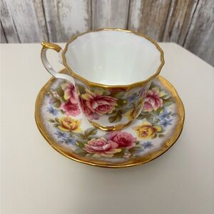 Floral Gold Trimmed Tea Cup and Saucer Set